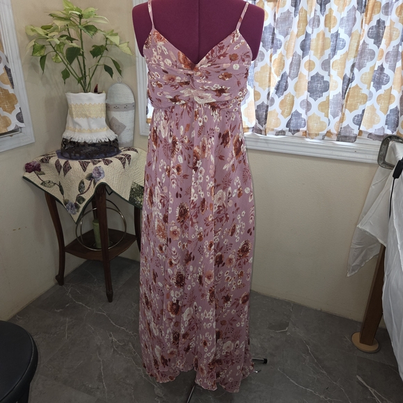 NWT Eyeshadow Pink Floral Plisse Twist Front Midi Dress. PPCP - Picture 2 of 13